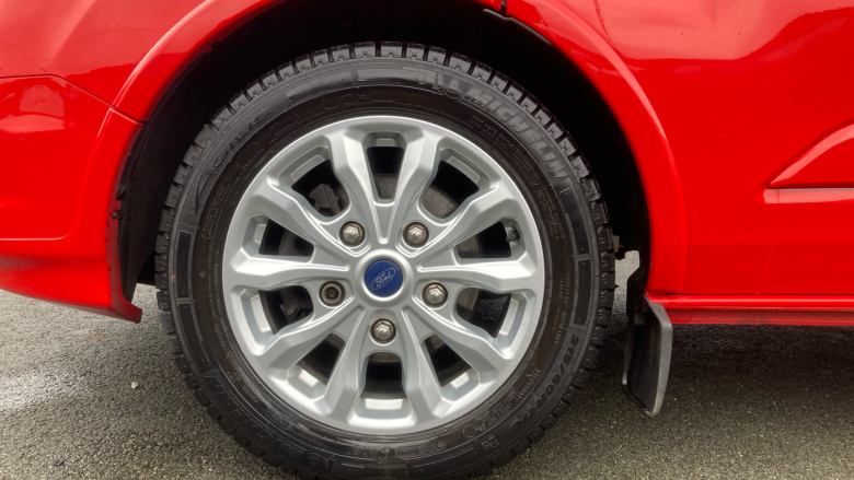 Ford Tourneo Custom 320 L1 Diesel Fwd 2.0 EcoBlue 136ps H1 Titanium 8 seater